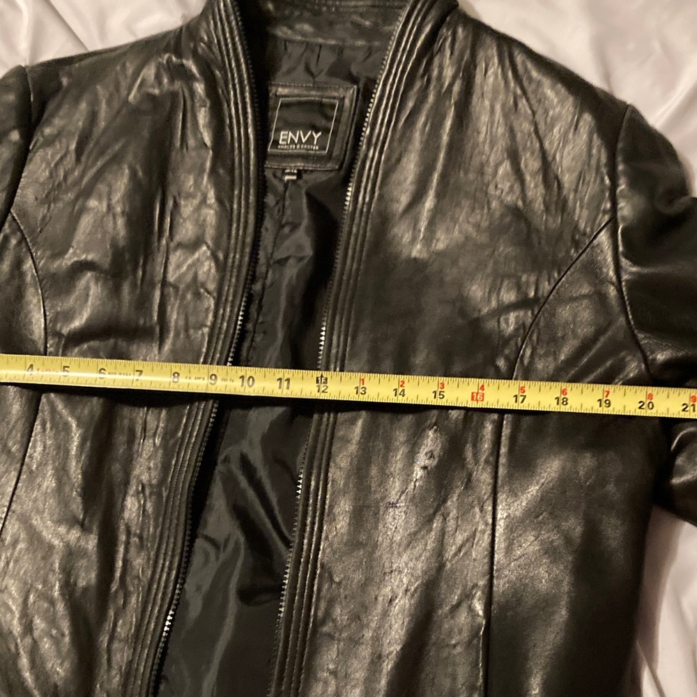DKNY Women's Sleek Black Leather Jacket - Picture 5 of 10